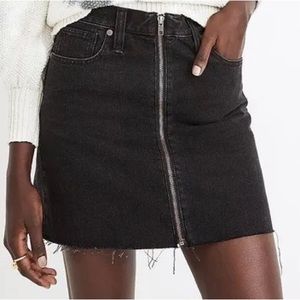 Madewell Rigid Denim A-Line Full Zip Front Jean Mini Skirt Fray Hem Black 26